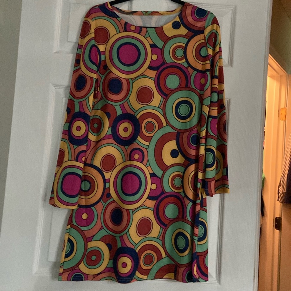 Adorable retro style dress